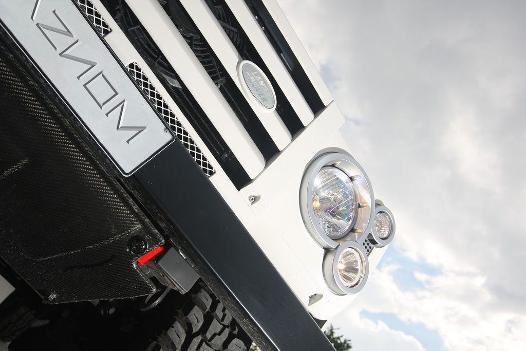 Compenseren doe je zo: Aznom Land Rover Defender