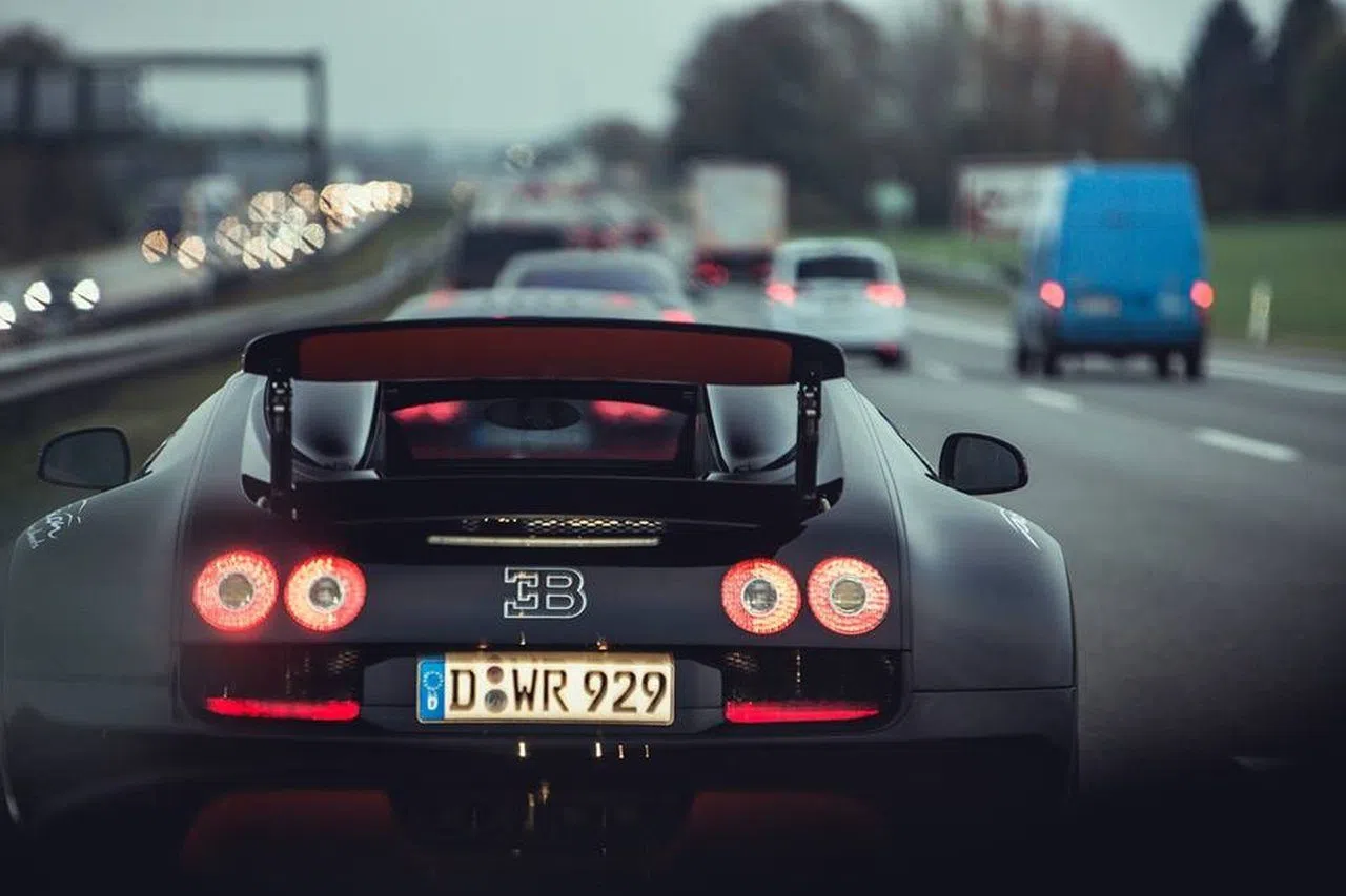 Video: rijke Chinezen shinen in Monaco [Dragon Path Rally]