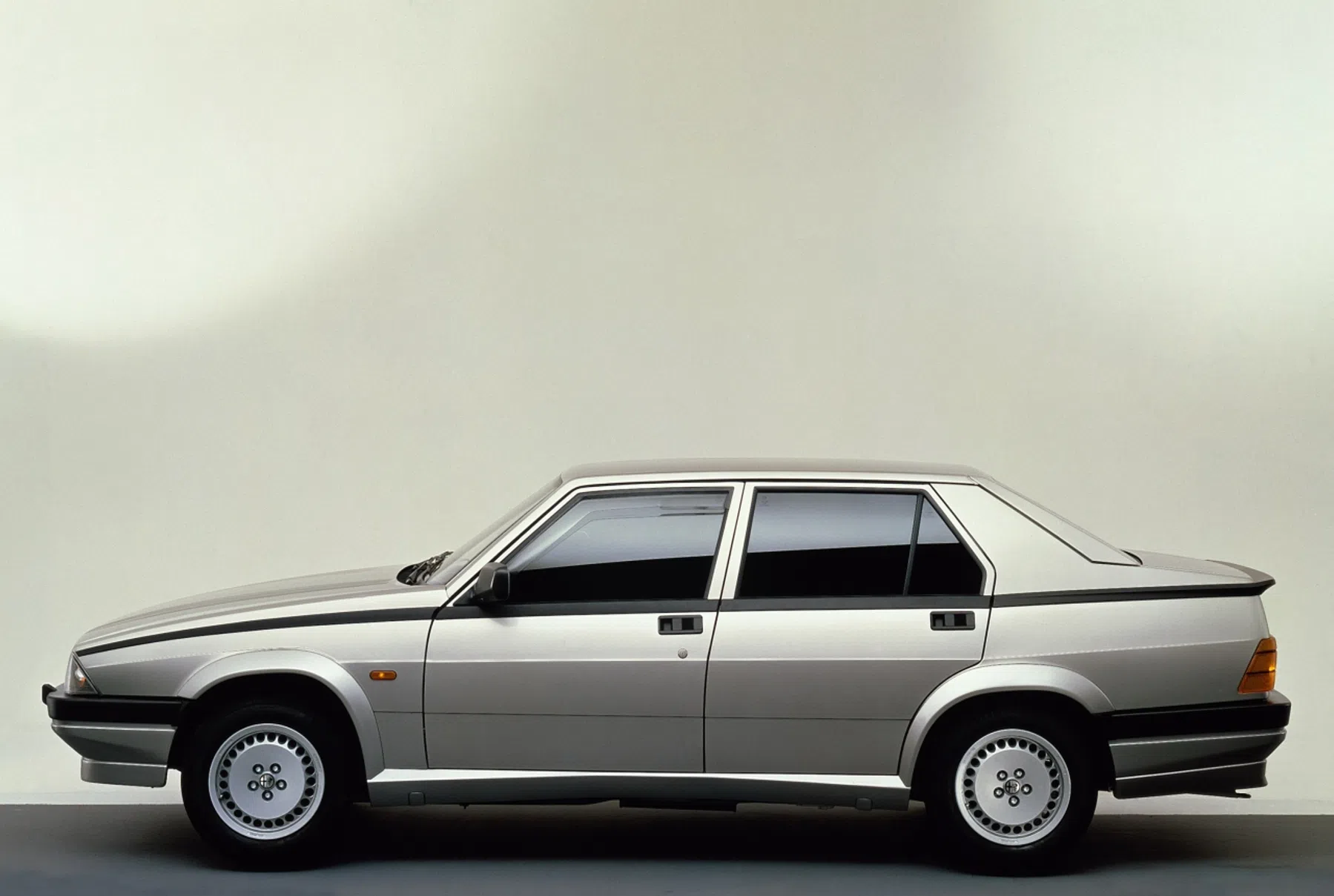 Alfa Romeo 75, youngtimer in beeld