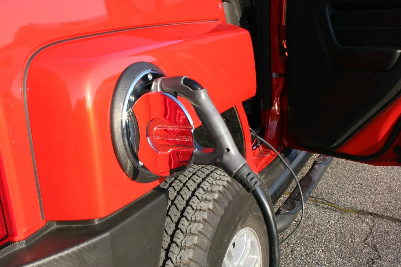 Hummer H3E plugin: 100mpg (incl video)