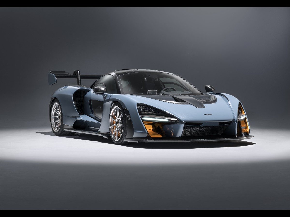 Hier, méér sappige info over de McLaren Senna