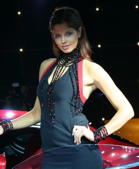Paris babe