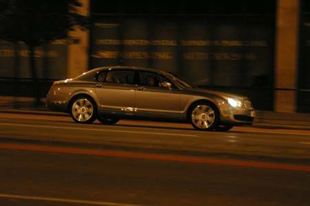 Bentley Continental Flying Spur - Foto © Jim Appelmelk