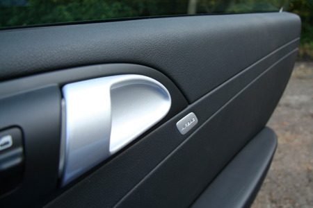 Porsche Cayman - Deur detail