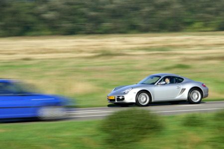 Porsche Cayman in actie