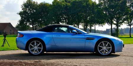 Aston Martin V8 Vantage Roadster