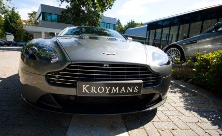 Aston Martin V12 Vantage