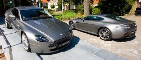 Aston Martin V12 Vantage