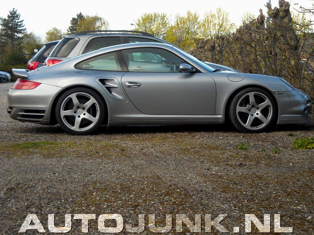 RUF 997 R