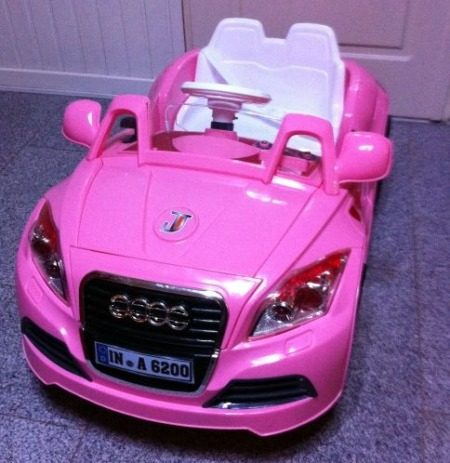Poze Audi Roz Ben Saunders koopt Audi. Een roze (!)