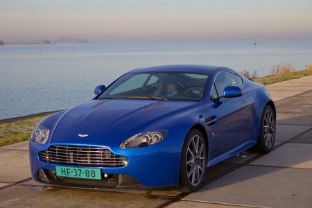 Aston Martin V8 Vantage S
