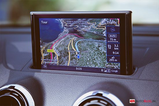 Audi A3 Cabriolet navigatiescherm