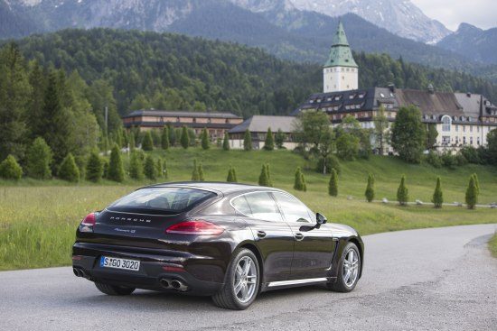 Porsche Panamera 4S