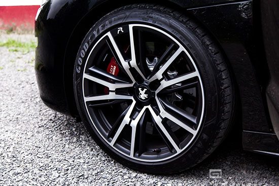 Peugeot RCZ R
