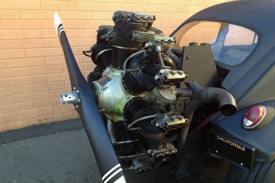 Volkswagen Kever met propeller