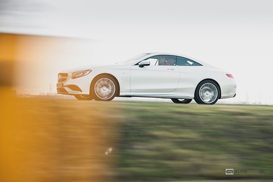 Aston Martin Vanquish vs Mercedes S63 AMG Coupe