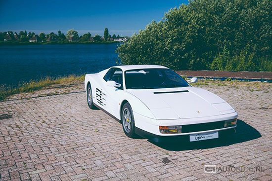 Ferrari Testarossa 1988 rijtest en video