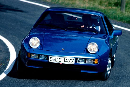 Porsche 928