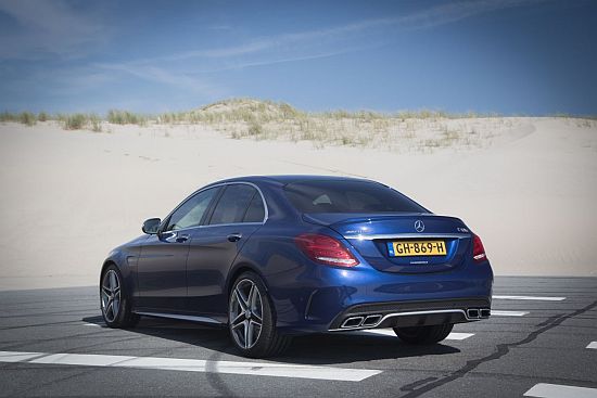 Mercedes-AMG C63-S