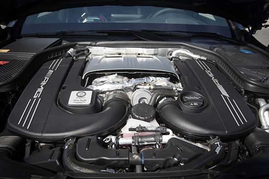 Mercedes-AMG C63-S