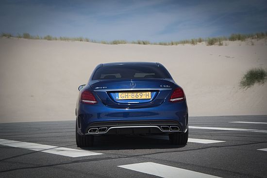 Mercedes-AMG C63-S