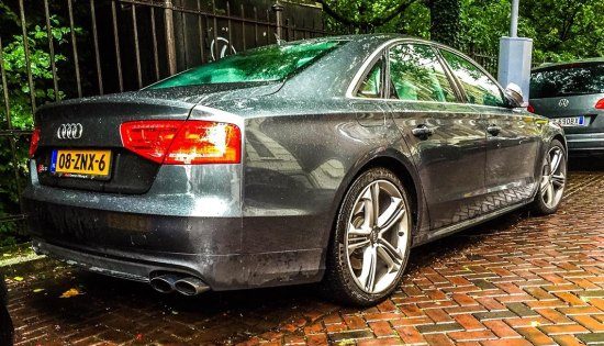 Audi S8