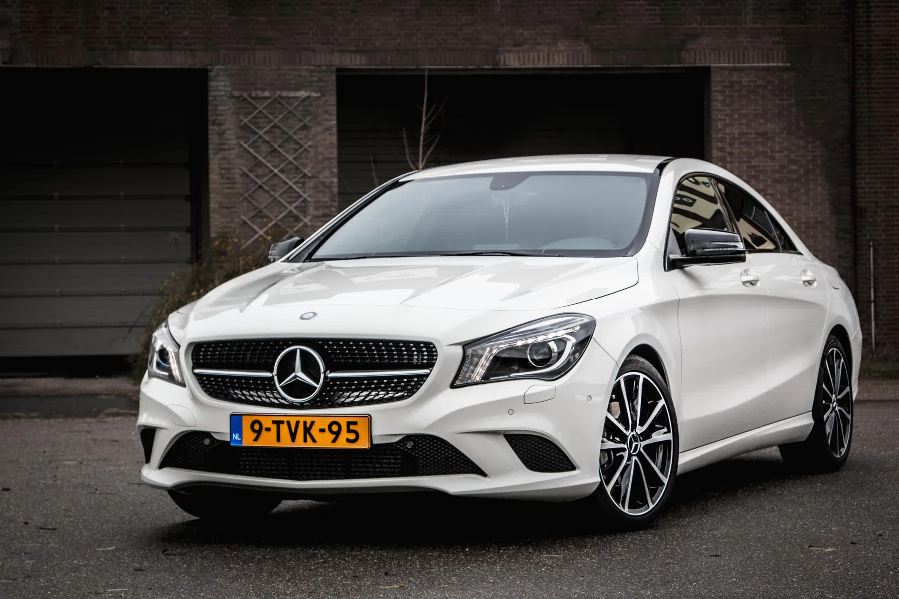 Shoot Mercedes-Benz CLA