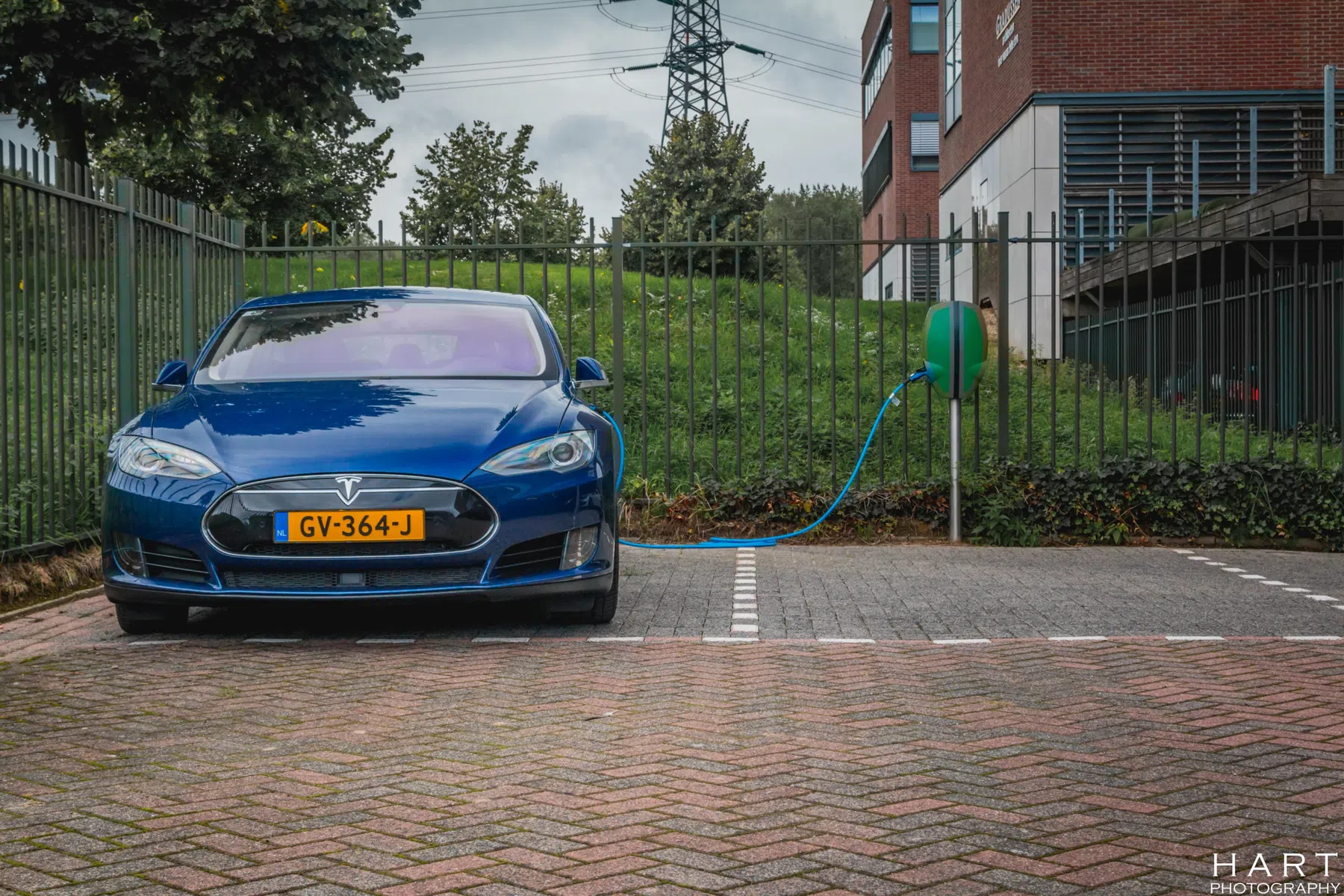 Tesla Model S 85D