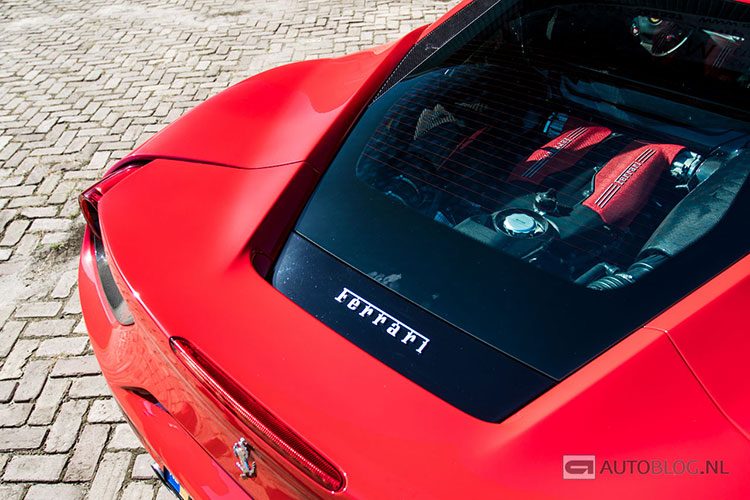 Ferrari 488 GTB rijtest en video