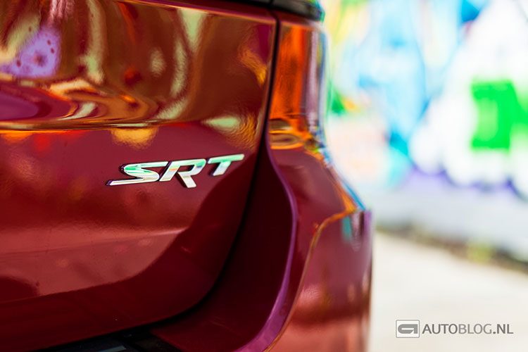 Jeep Grand Cherokee SRT rijtest en video