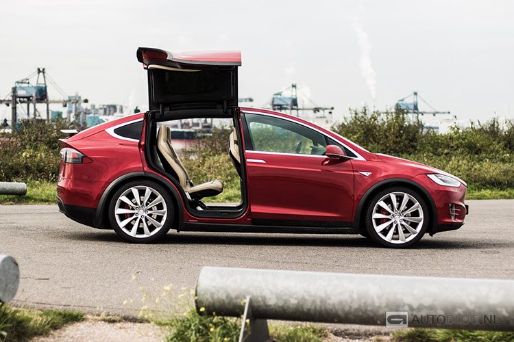 Tesla Model X rijtest en video