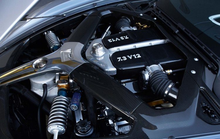 V12