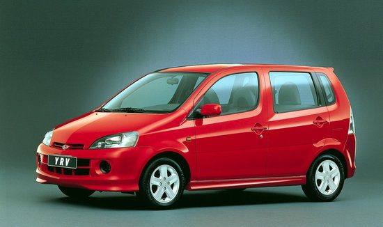 Daihatsu YRV