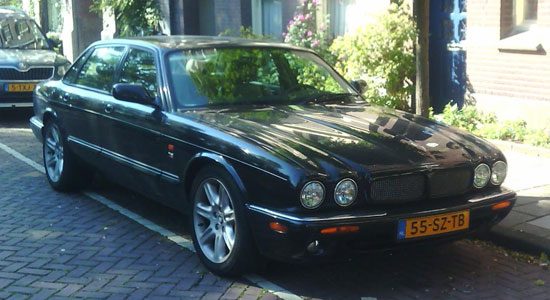 Jaguar XJR