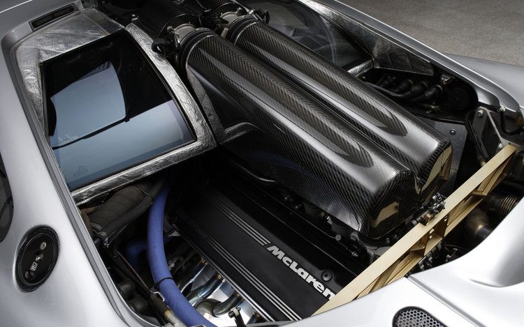 V12