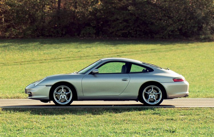 911