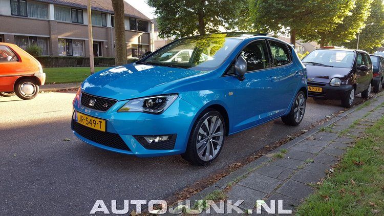 Seat! In het blauw!