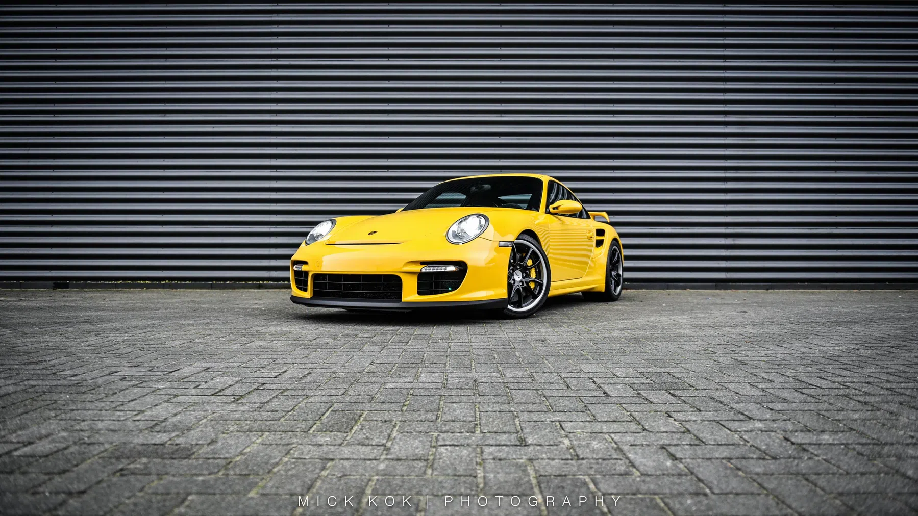 Porsche 997 GT2 Yellow