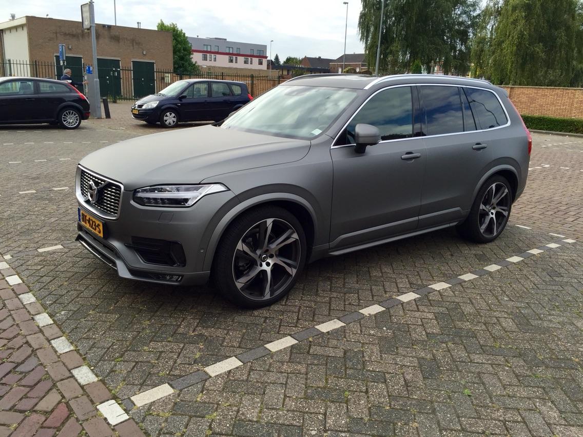 Volvo XC90 R-Design