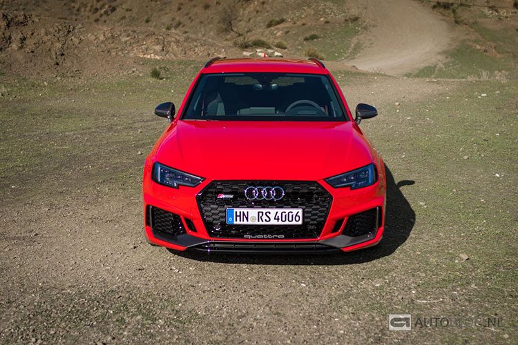 Audi RS 4 B9 2018 rijtest en video