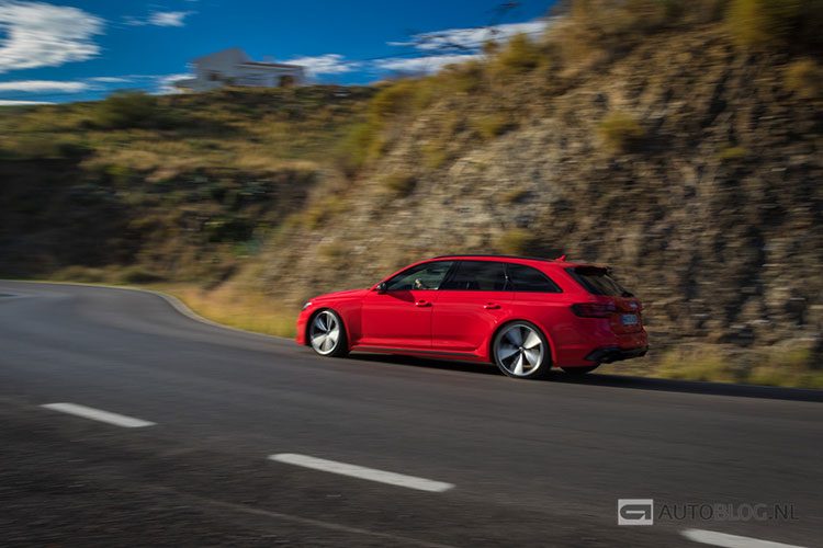 Audi RS 4 B9 2018 rijtest en video