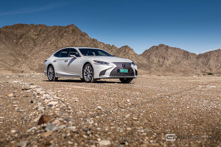 Lexus LS 500h rijtest en video