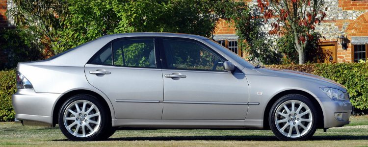 Lexus IS200 Kompressor TTE
