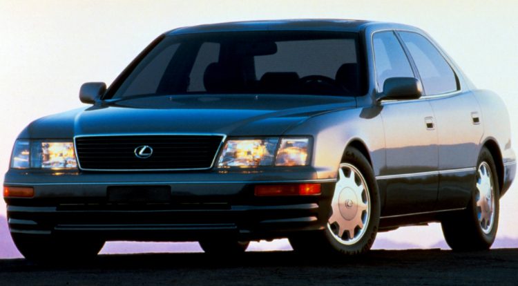 Lexus LS400