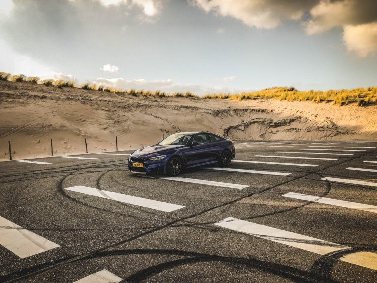 BMW M4 CS