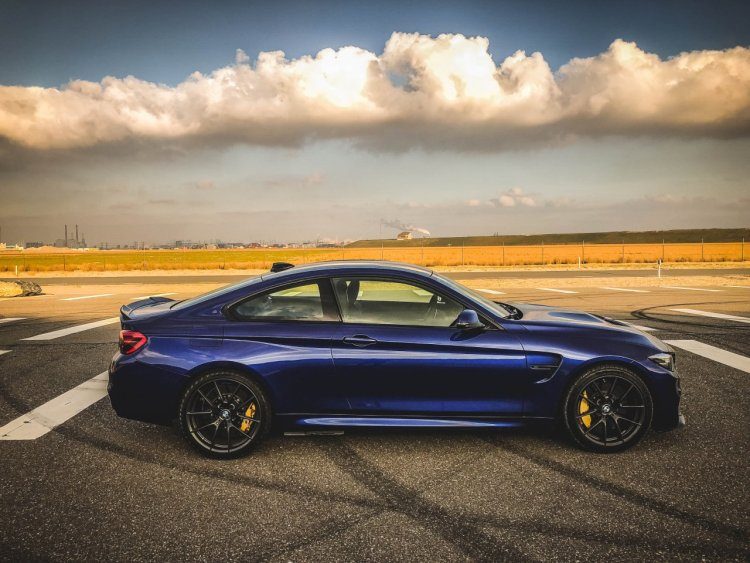 BMW M4 CS