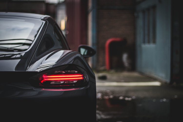 Porsche 718 Cayman
