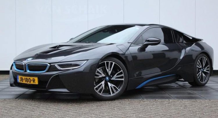 BMW i8