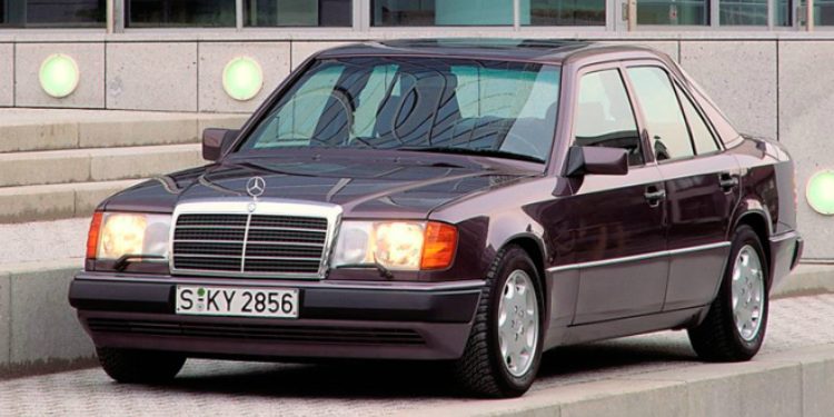 Mercedes-Benz 400 E