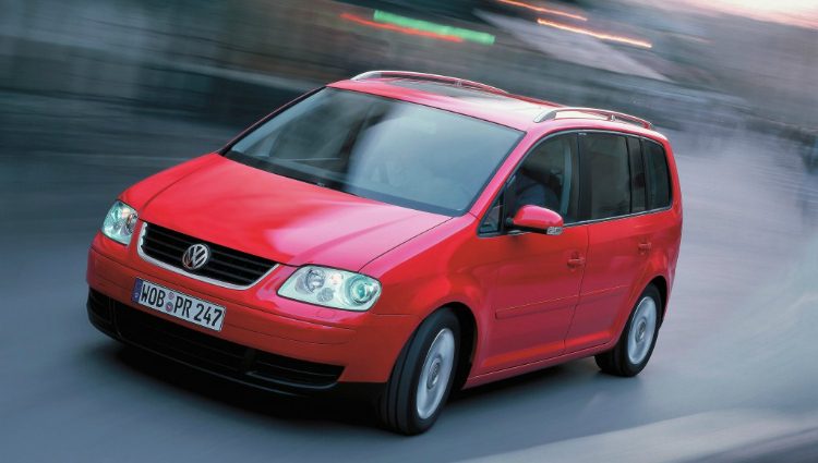 Volkswagen Touran 1.6 FSI Highline